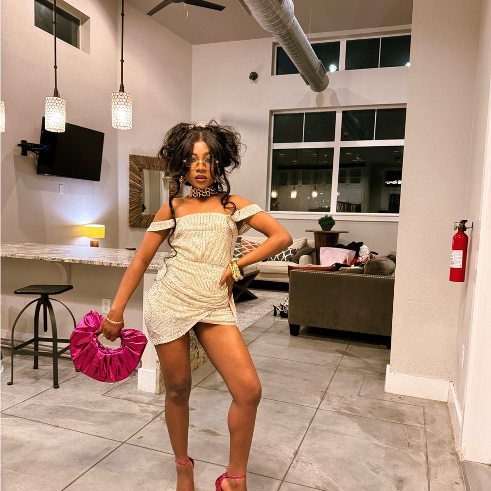 Off-Shoulder Sparkle Mini Dress in Champagne